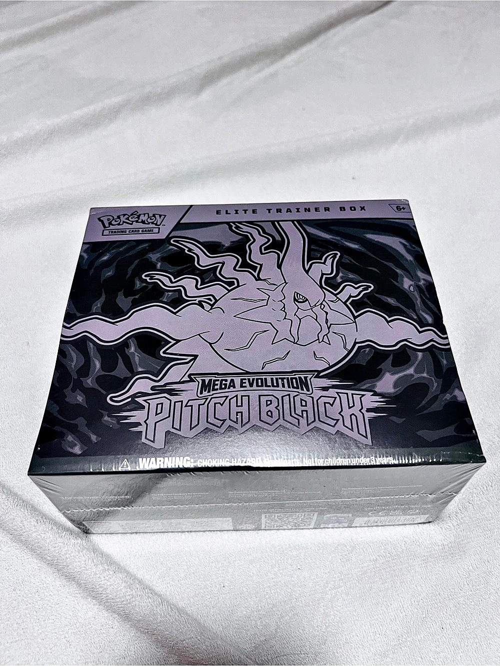 Pokémon TCG: Mega Evolution—Pitch Black Elite Trainer Box